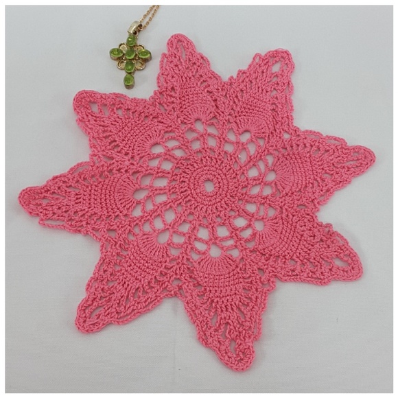 Crochet Star Design Doily. - Picture 2 of 8